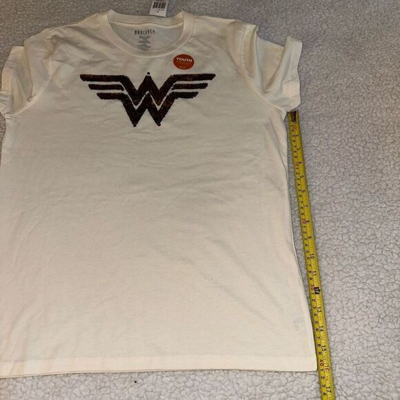 Boxlunch Girls Kids Cream Sequin Wonder Woman Tee Size XL NWT - Picture 8 of 9